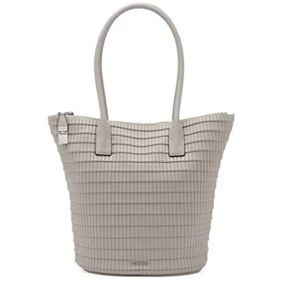 Calvin Klein Modern Essentials Bucket Bag - Picture 1 of 6